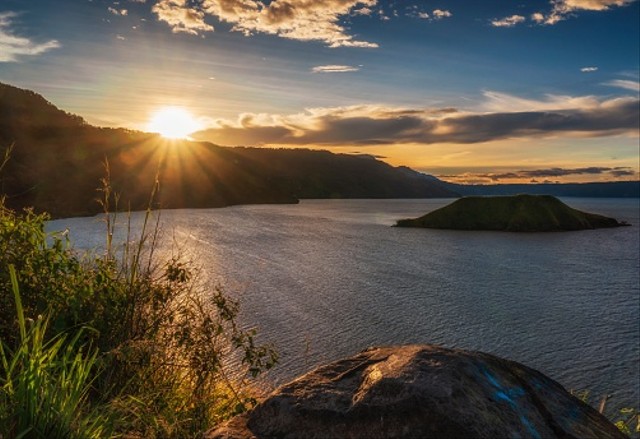 Keajaiban Danau Toba